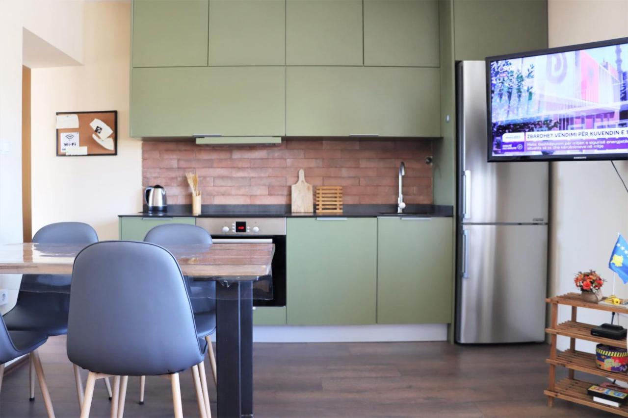 Central View Apartment Пристина Екстериор снимка